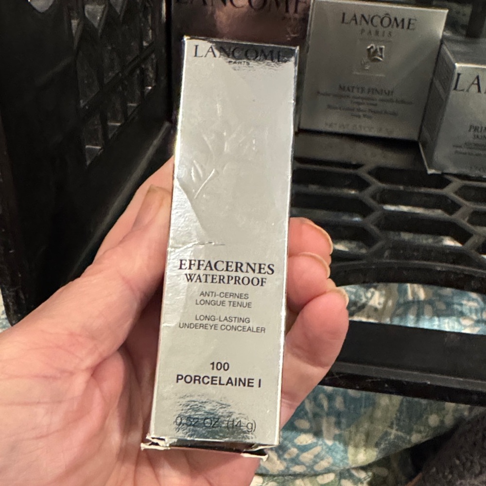 Lancome Effacernes Waterproof Concealer - Porcelaine 100